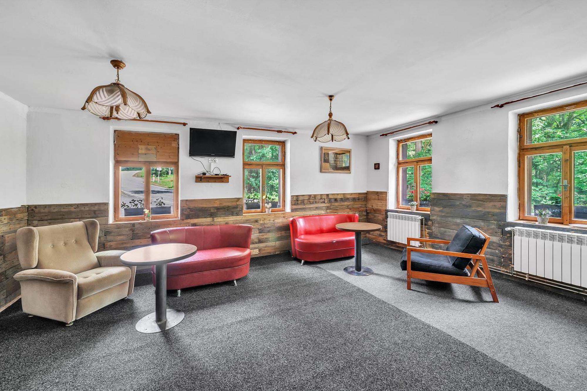 Apartman Pod Marianskou Horou Desna  Luaran gambar