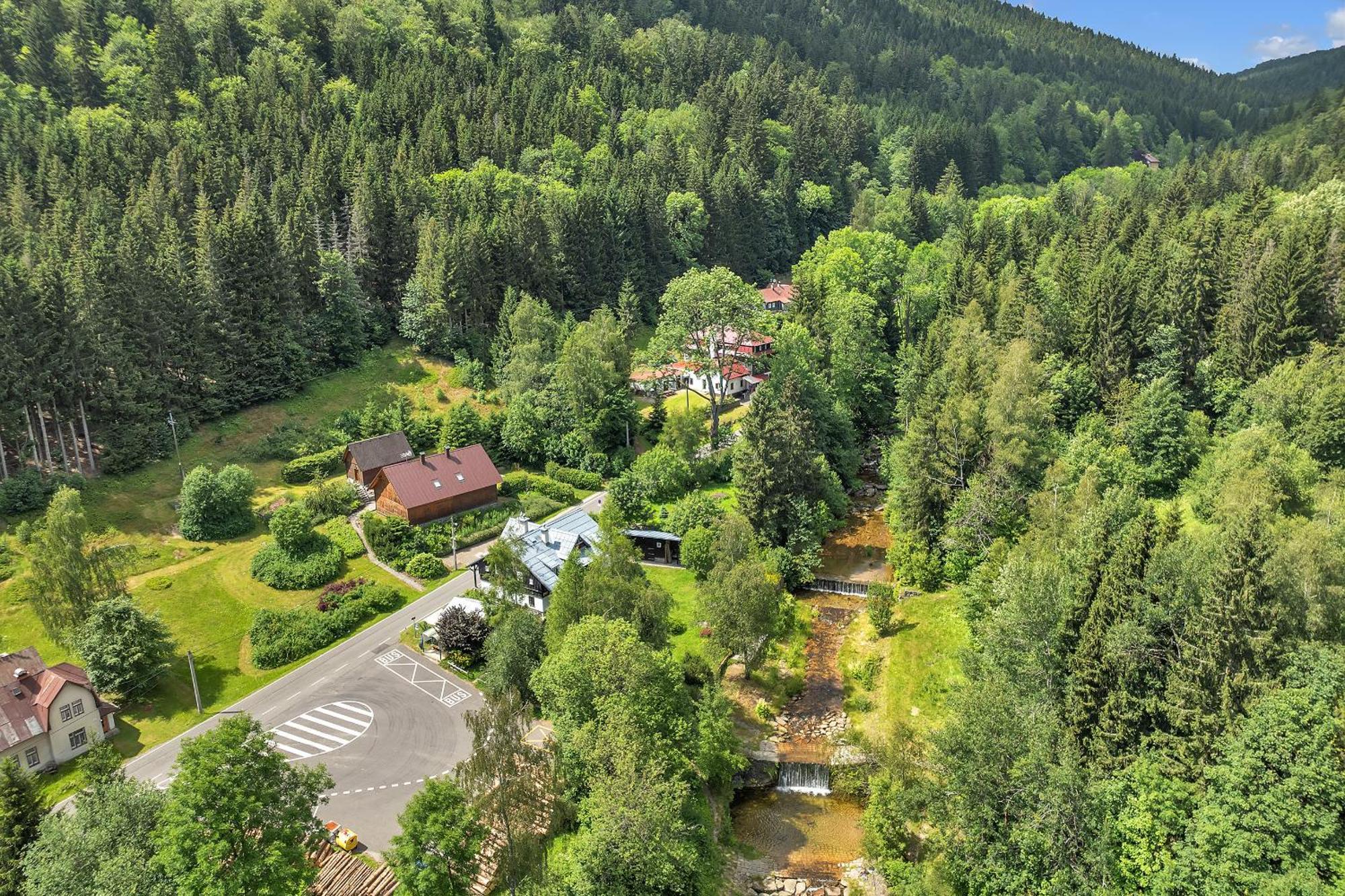Apartman Pod Marianskou Horou Desna  Luaran gambar